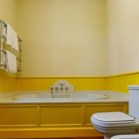 With Private Pool 200m From The Апартаменты