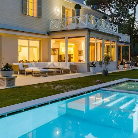 With Private Pool 200m From The
