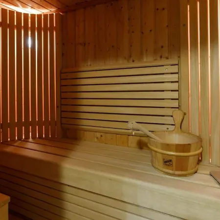 With Private Pool 200m From The Апартаменты